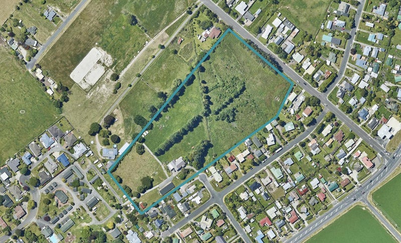 16 Hannah Road, Hannahs Bay, Rotorua - Carousel 1