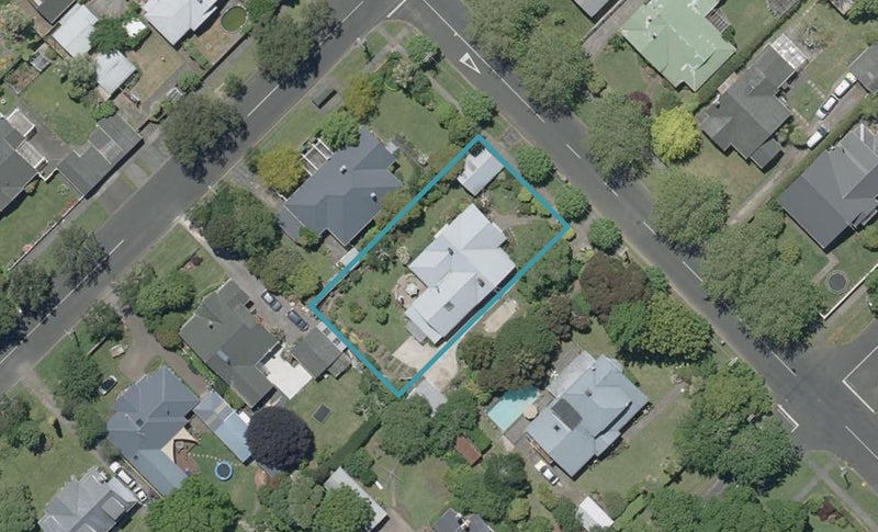 7 Parkes Avenue, Saint Johns Hill, Whanganui - Carousel 1