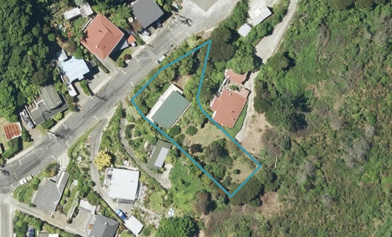 11 Arthur Crescent, Waikawa, Picton - Carousel 1