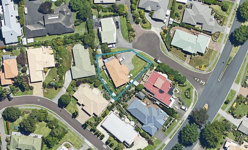 3 Glamis Grove, Bethlehem, Tauranga - Carousel 1