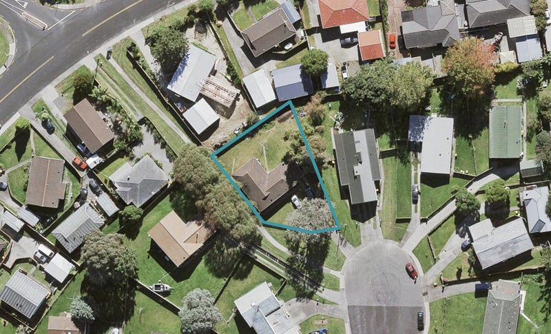 44 Brougham Place, West Harbour, Auckland - Carousel 1