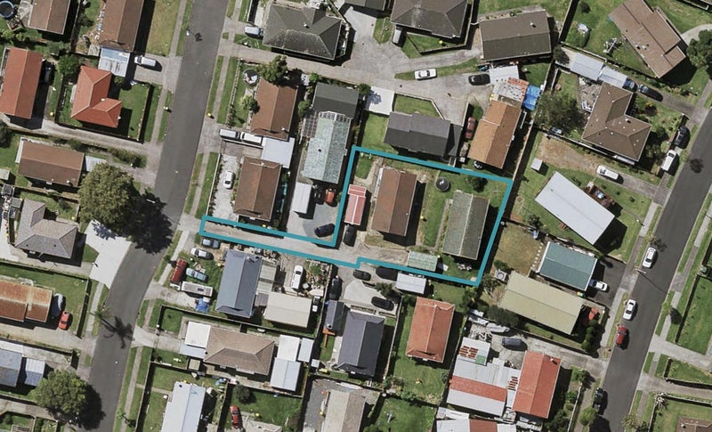 2/27 Coombe Avenue, Otara, Auckland - Carousel 1