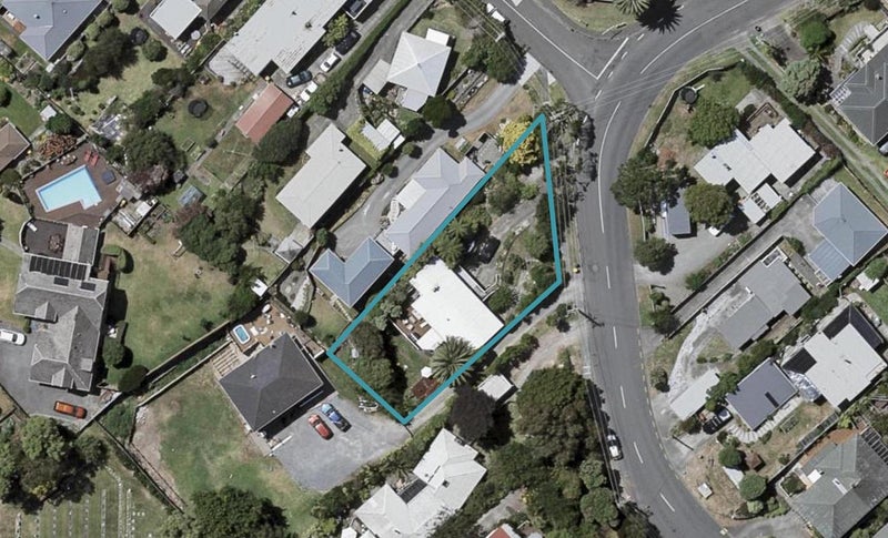 20 Sweetman Avenue, Paraparaumu Beach, Paraparaumu - Carousel 1