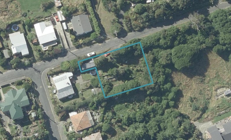 60 Manapouri Street, Ravensbourne, Dunedin - Carousel 1