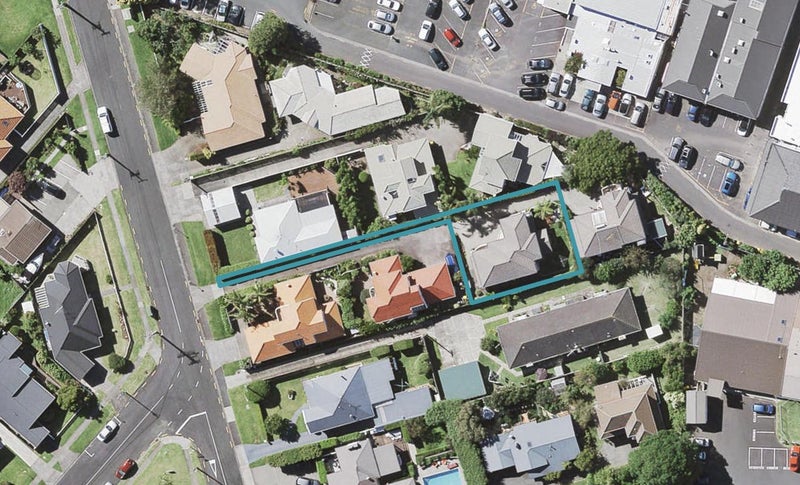 8A Fenwick Avenue, Milford, Auckland - Carousel 1