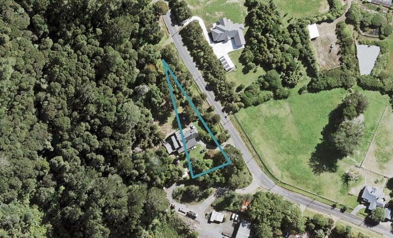 49 Carter Road, Oratia, Auckland - Carousel 1