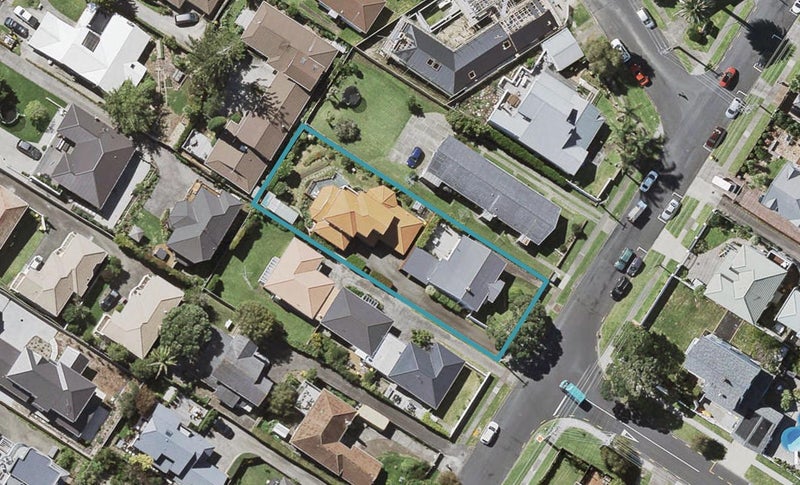 2/19 Jutland Road, Hauraki, Auckland - Carousel 1