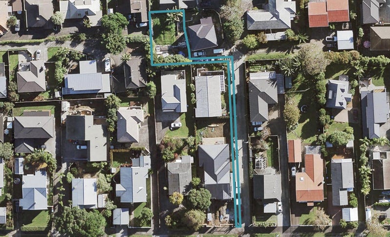 16B Powell Street, Avondale, Auckland - Carousel 1