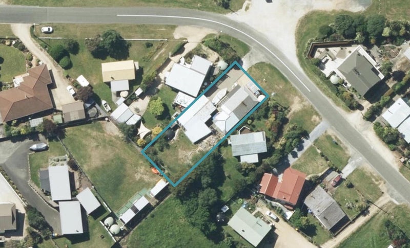9 Selwyn Street, Pohara - Carousel 1