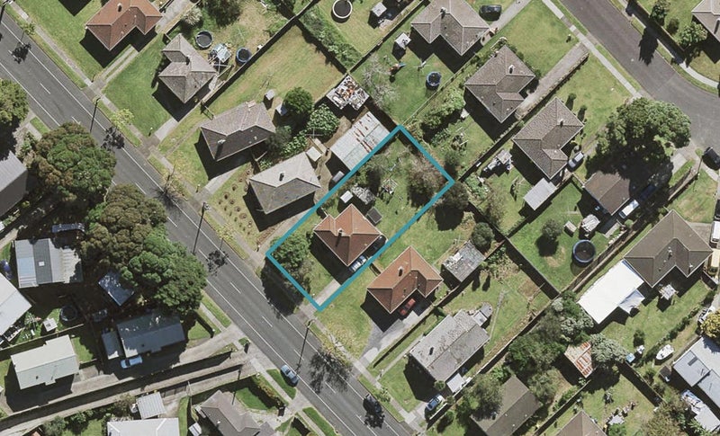 47 Henwood Road, Mangere East, Auckland - Carousel 1