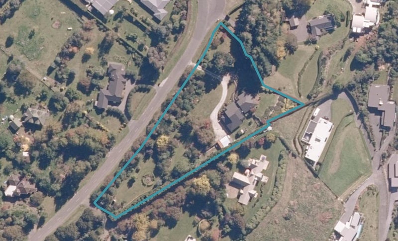 92 Acacia Heights Drive, Taupo - Carousel 1