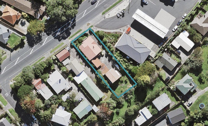 30 Titirangi Road, New Lynn, Auckland - Carousel 1