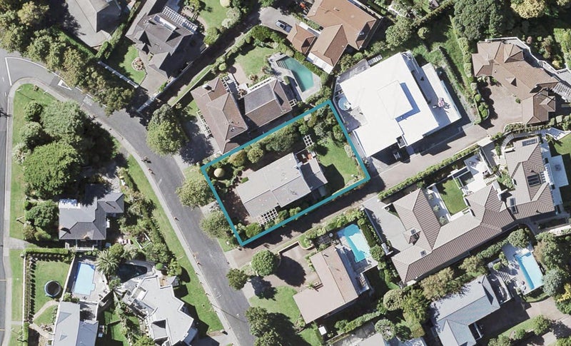 12 Tainui Road, Cockle Bay, Auckland - Carousel 1