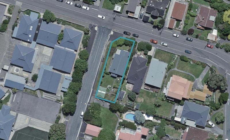 9 Mersey Street, Island Bay, Wellington - Carousel 1