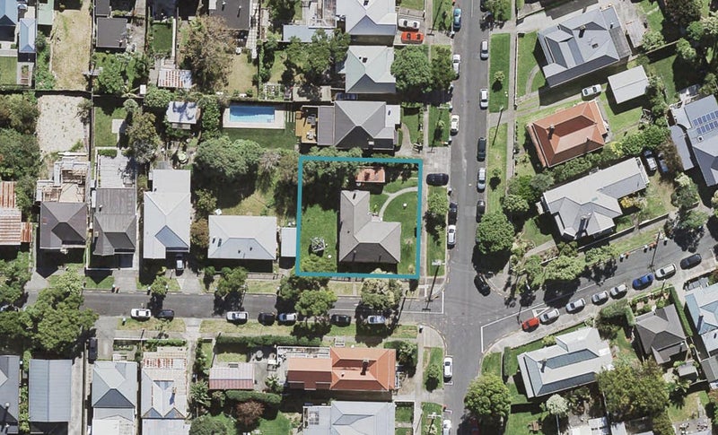 6 Kingsland Avenue, Kingsland, Auckland - Carousel 1