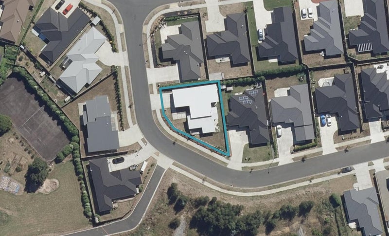 3 Blackwood Crescent, Glenview, Hamilton - Carousel 1