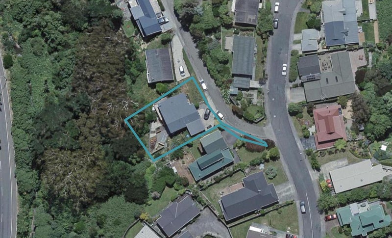 3 Otonga Way, Churton Park, Wellington - Carousel 1