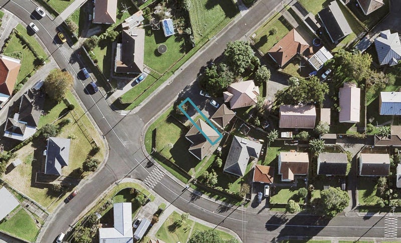 7 Balfron Avenue, Mount Roskill, Auckland - Carousel 1