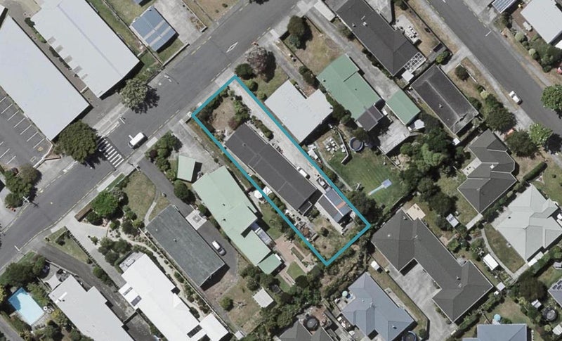 70 Gray Avenue, Paraparaumu Beach, Paraparaumu - Carousel 1