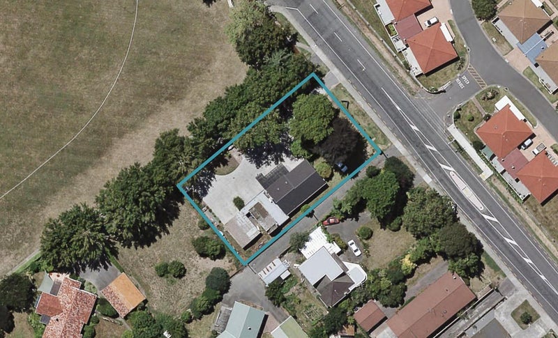 116 Lyndhurst RD, Frimley, Hastings - Carousel 1