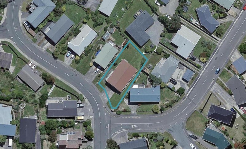 24A Fitzpatrick Street, Newlands, Wellington - Carousel 1