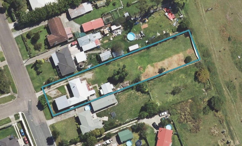 18 Steele Road, Tamarau, Gisborne - Carousel 1