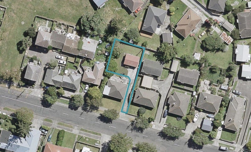130A Whites Line East, Waiwhetū, Lower Hutt - Carousel 1