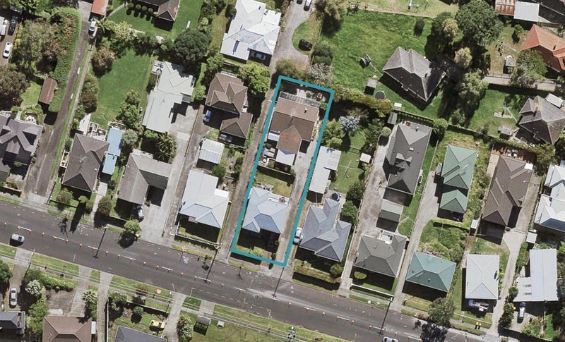 1/37 Raleigh Road, Northcote, Auckland - Carousel 1