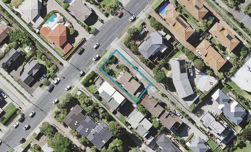 57A Aberdeen Road, Castor Bay, Auckland - Carousel 1