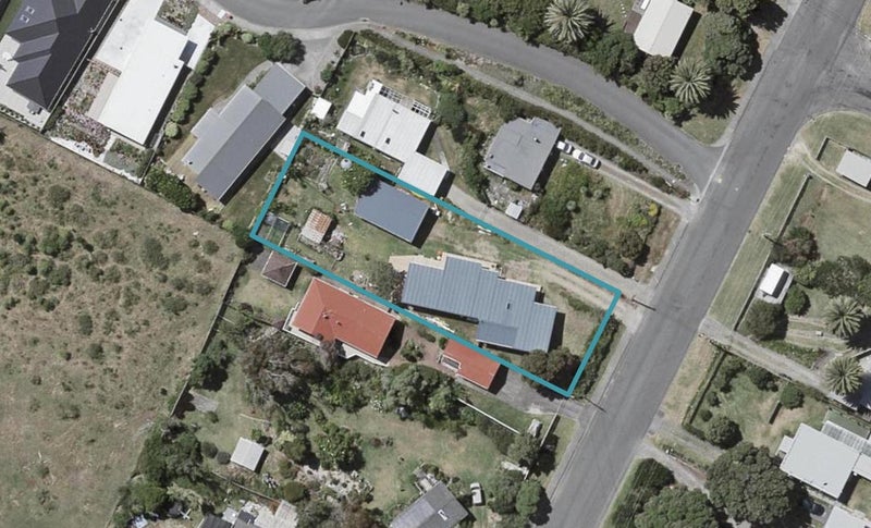 29 Ngaio Street, Otaki Beach, Otaki - Carousel 1