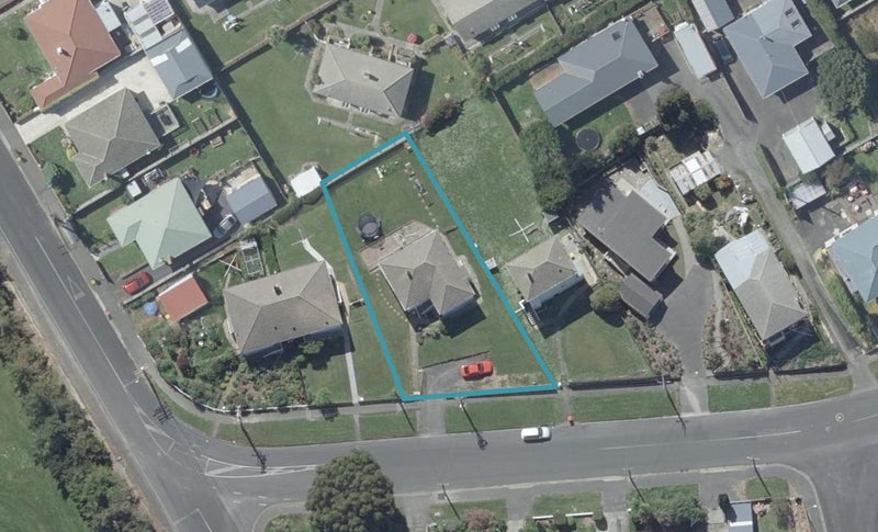 76 Aberdeen Road, Saint Clair, Dunedin - Carousel 1