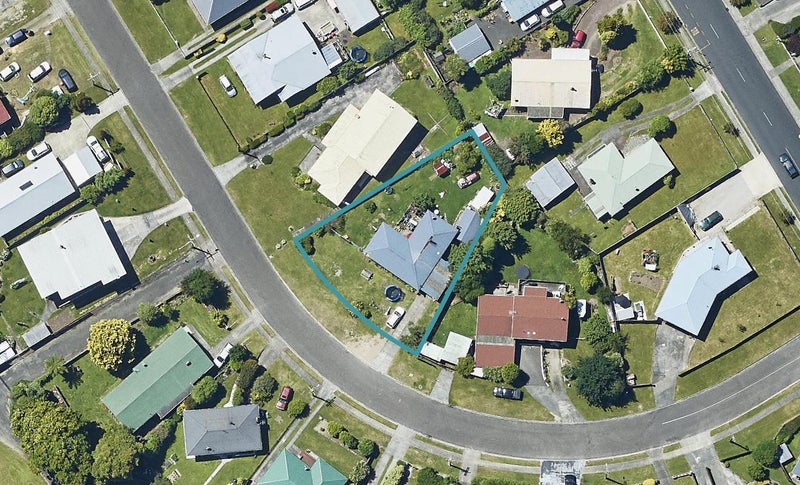 22 Elliott Crescent, Owhata, Rotorua - Carousel 1