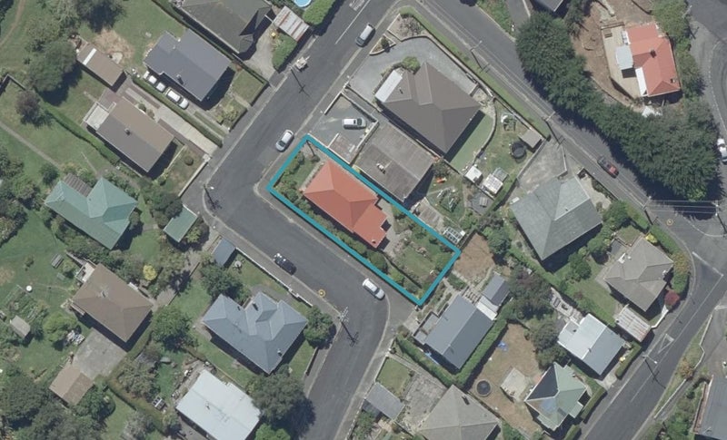 2 Mardale Street, Kaikorai, Dunedin - Carousel 1