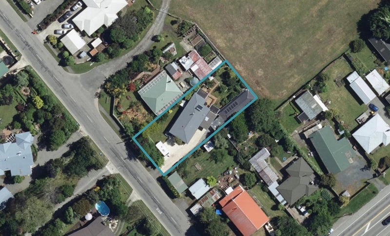 215 Ranzau Road, Hope, Richmond - Carousel 1