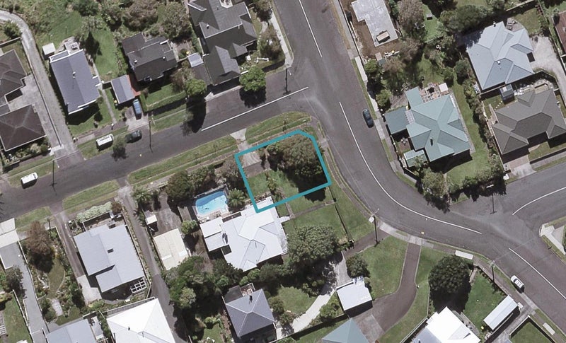 14 Dartmoor Avenue, Westown, New Plymouth - Carousel 1