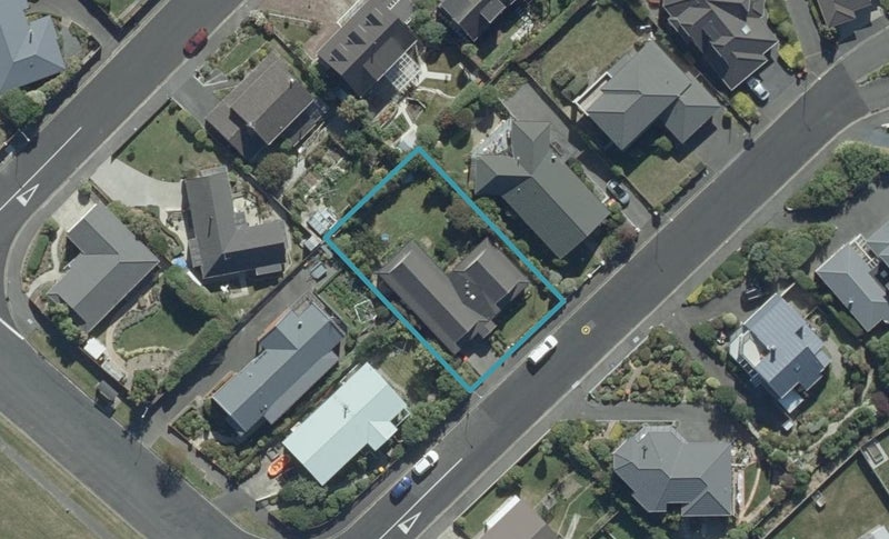 1 Harbour Heights, Waverley, Dunedin - Carousel 1