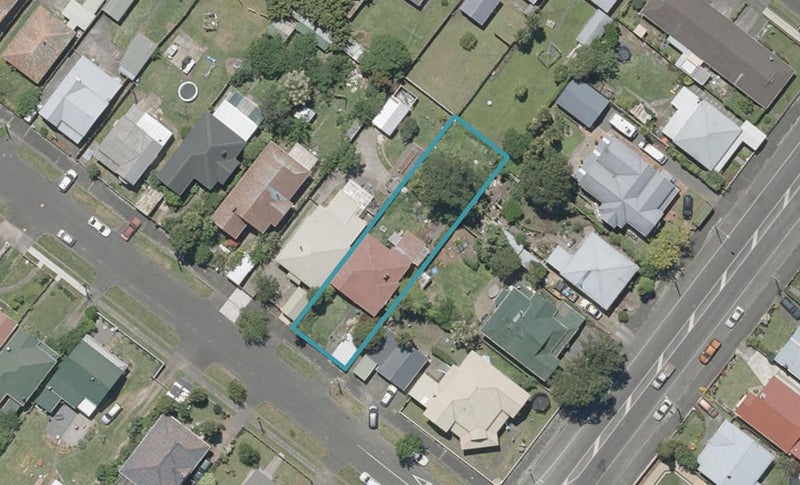 70 Niblett Street, Whanganui, Whanganui - Carousel 1