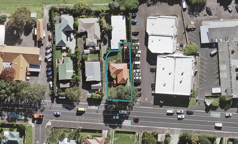 133 Onewa Road, Northcote, Auckland - Carousel 1
