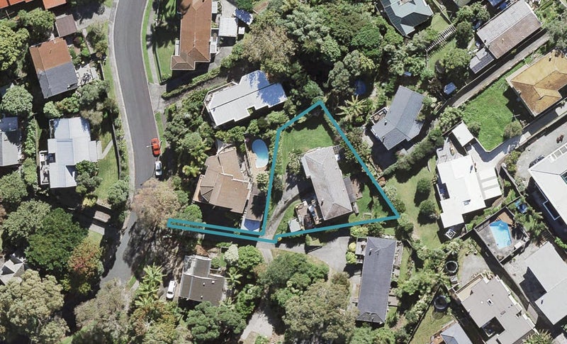 2/61 Brigantine Drive, Beach Haven, Auckland - Carousel 1