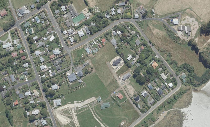 7 Errols Court, Warrington, Waikouaiti - Carousel 1