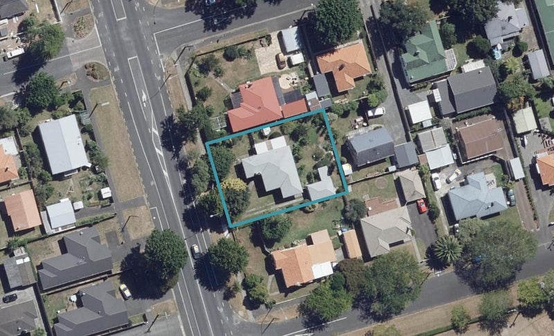 92 Galloway Street, Hamilton East, Hamilton - Carousel 1