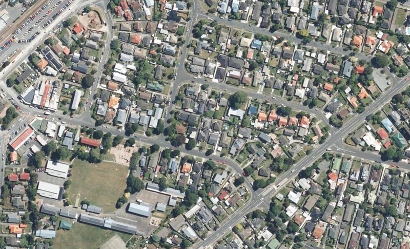 2/41 Hardy Street, Waterloo, Lower Hutt - Carousel 1