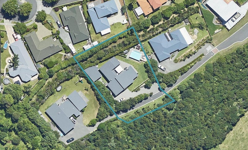 24 Southill Way, Pyes Pa, Tauranga - Carousel 1
