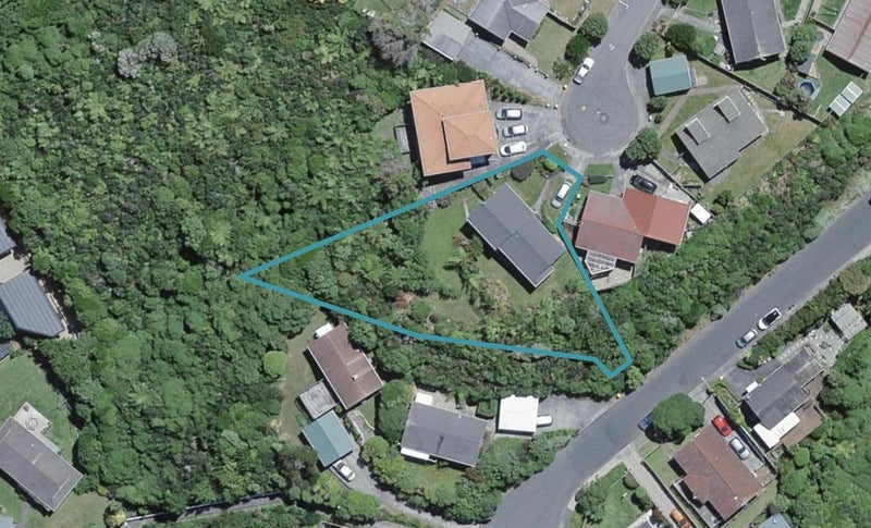 7 Penlington Place, Karori, Wellington - Carousel 1