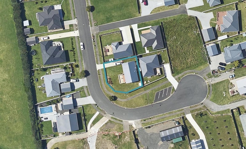 13B Sandleigh Drive, Athenree, Waihi Beach - Carousel 1