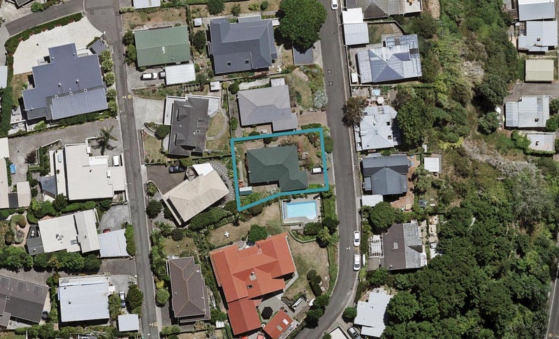 6 Bay View Road, Bluff Hill, Napier - Carousel 1