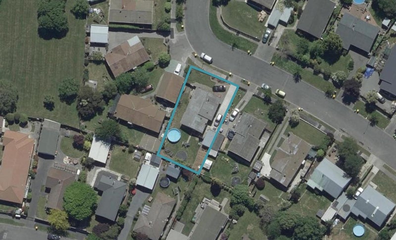 11 Denniston Crescent, Redwood, Christchurch - Carousel 1