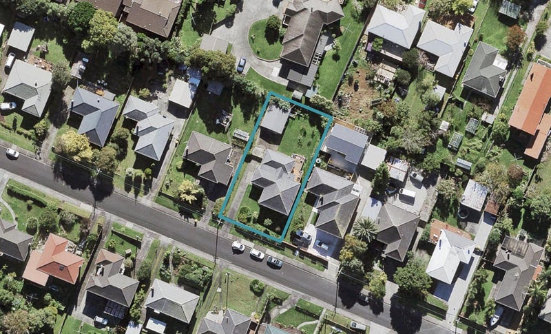 10 Kohekohe Street, New Lynn, Auckland - Carousel 1