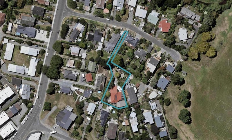 8 Karaka Grove, Raumati Beach, Paraparaumu - Carousel 1