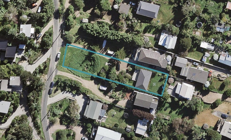 31 Lannan Road, Surfdale, Waiheke Island - Carousel 1